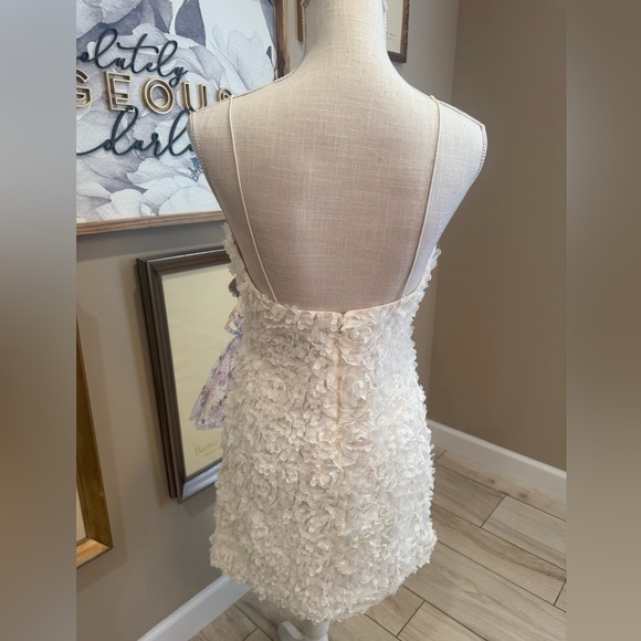 NWT! MABLE White Floral Mini Dress - Picture 5 of 7
